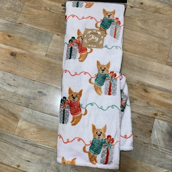 Berkshire Joy Corgi Dog Puppy Christmas Presents Plush Throw Blanket Soft White - Picture 2 of 8